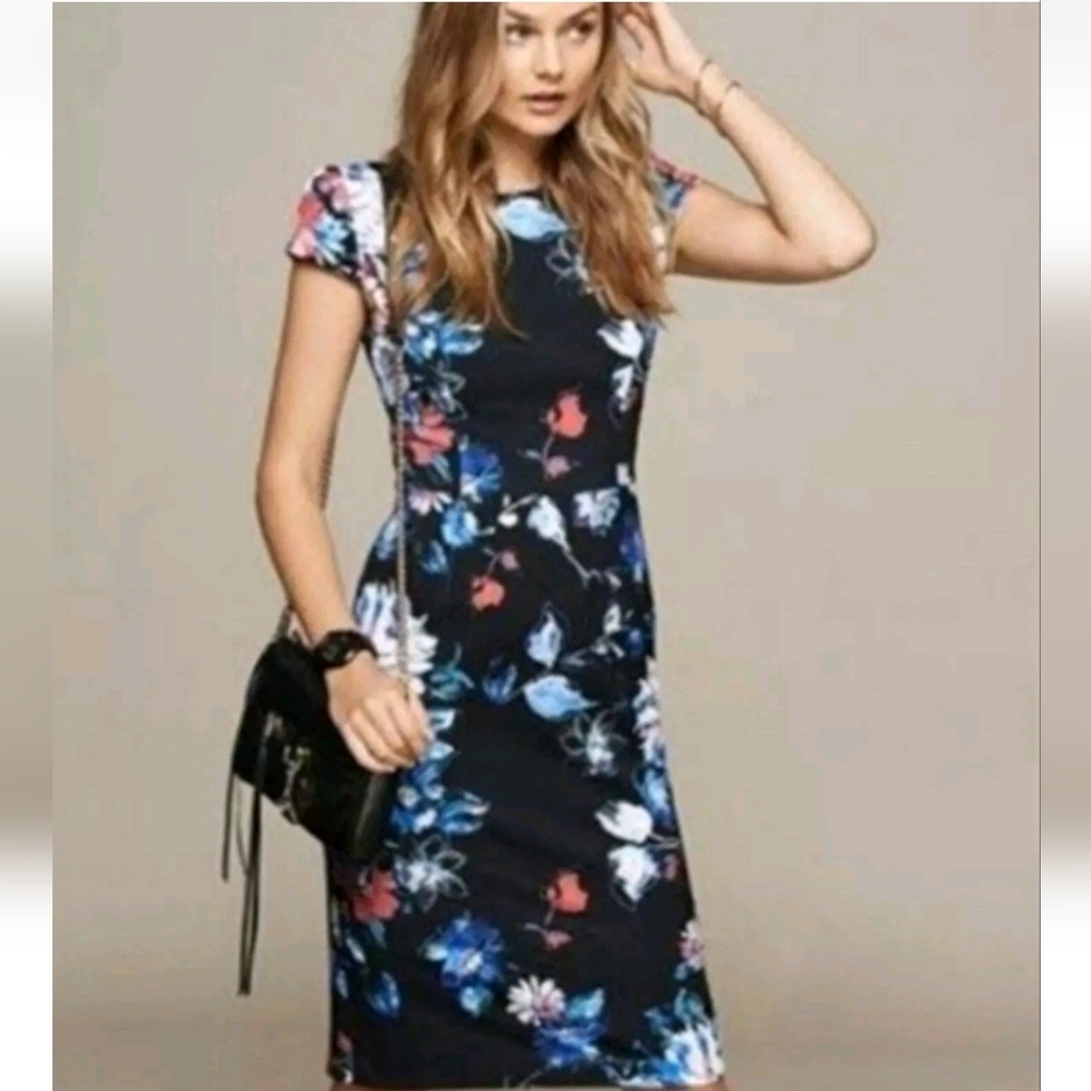 BETSEY JOHNSON Mod Women's Floral Stretch Midi Sheath Dress Size 6 Black Red